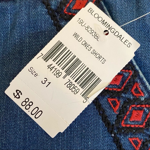 Blank NYC ‘Wild Ones’ Embroidered Denim Shorts Sz 31 NWT - Picture 7 of 7